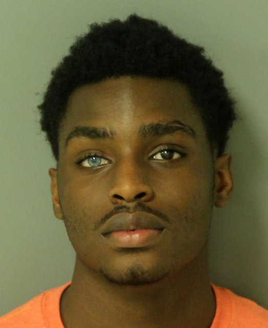 Lucky, geçen yıl ABD'nin Kuzey Karolina eyaletindeki Wake Country şehrinde çalıntı araç kullanma suçuyla tutuklanarak şehirdeki yerel hapishaneye yerleştirilmişti. -  