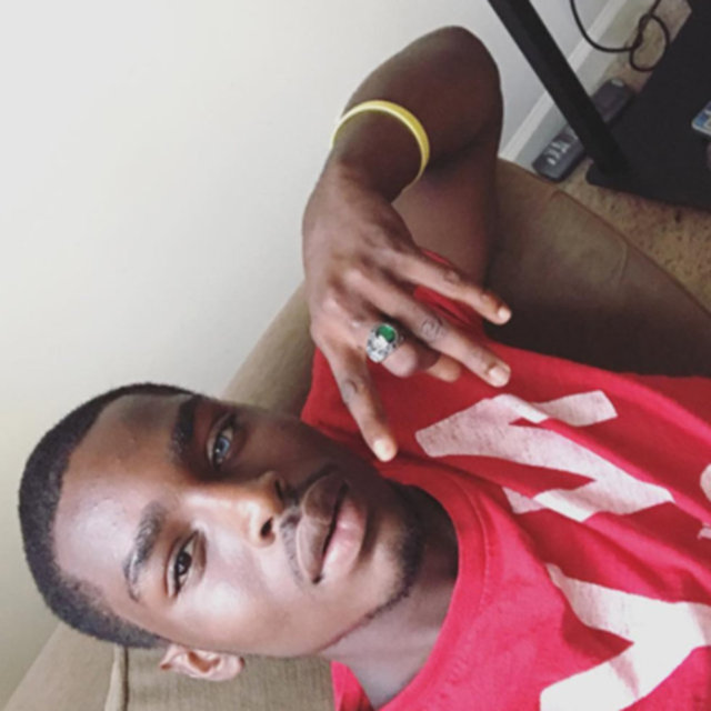 Eski mahkum yeni model Jeremy Meeks'in ardından bu kez de Mekhi Alante Lucky adlı bir mahkumun sabıka fotoğrafı sosyal medya kullanıcılarını kendine hayran bıraktı. -  