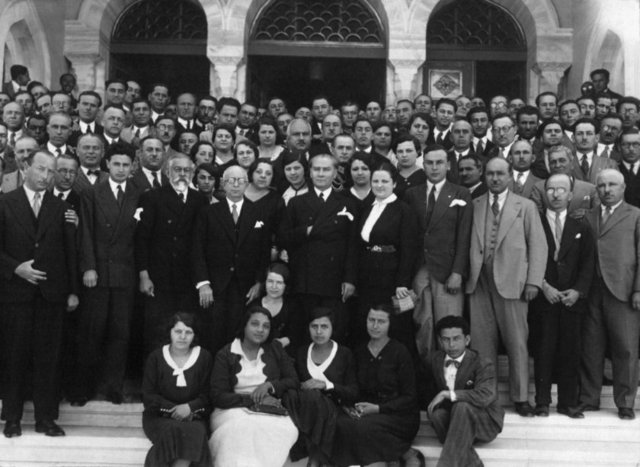 GENELKURMAY ARŞİVİNDEN ATATÜRK'ÜN HİÇ GÖRMEDİĞİNİZ KARELERİ - Türkiye Cumhuriyeti'nin kurucusu Mustafa Kemal Atatürk'ün Cumhuriyet öncesi ve sonrasına ilişkin az bilinen fotoğrafları ile bazı belgeler günyüzüne çıktı.