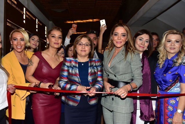 ÖZNUR YAKIN, EBRU ERBAŞ, FATMA ŞAHİN, BİLGE EREN, BELİZ DAĞDELEN