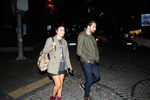 Üç aydır diyet yapan Hande Erçel zayıflamış haliyle önceki akşam Nişantaşı'nda görüntülendi.