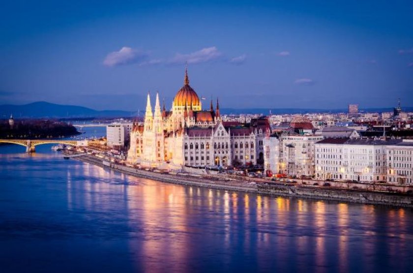 <p>55. Budapeşte, Macaristan</p>\n<p>Ziyaretçi sayısı: 3,823 milyon</p>