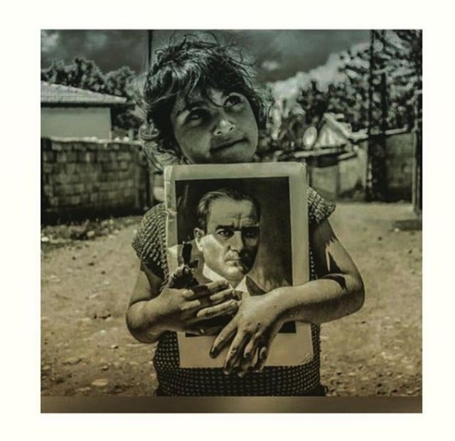 Doğa Rutkay - Benim naçiz vücudum elbet birgün toprak olacaktır. Ama Türkiye Cumhuriyeti ilelebet payidar kalacaktır. Saygıyla, minnetle anıyoruz. 