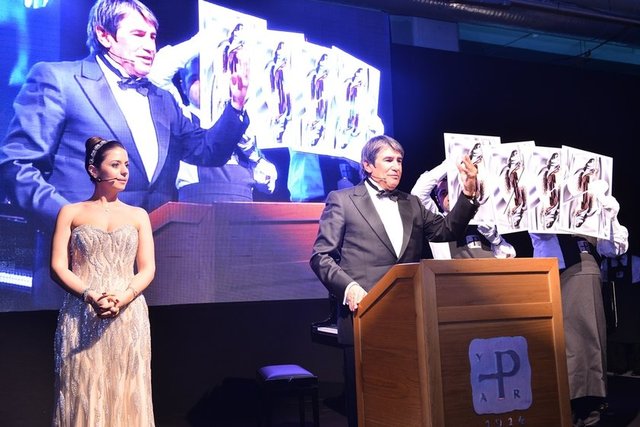 MAYA BİTARGİL, RAFFİ PORTAKAL