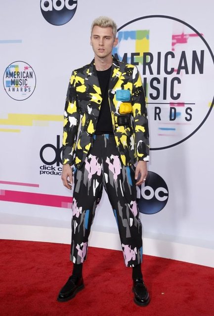RAPPER MACHINE GUN KELLY