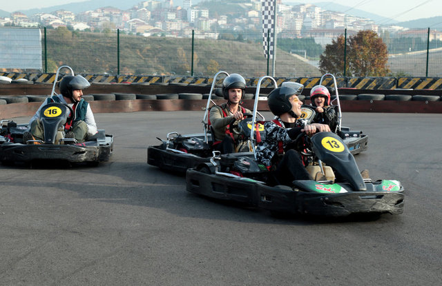 Klavye Delikanlıları 8. Bölüm Fotoğrafları