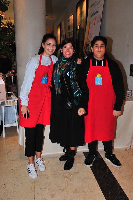 ZEYNEP ÜSTÜNEL