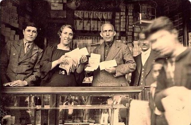 Nimet Abla Milli Piyango Bayii (1932)