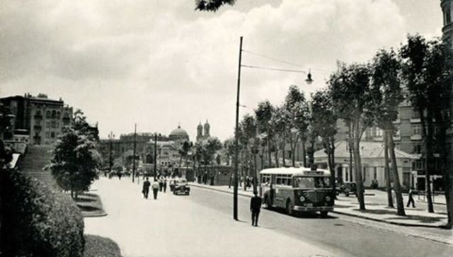Taksim, Elmadağ önleri