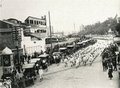 <p>İşgal Sırasında İngiliz Donanma Mensupları Gövde Gösterisinde Taksim / 1920'ler</p>