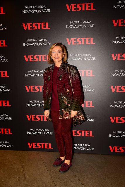 REVNA DEMİRÖREN