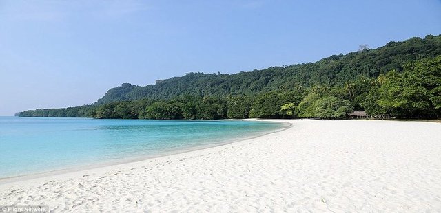 31. Champagne Beach, Vanuatu