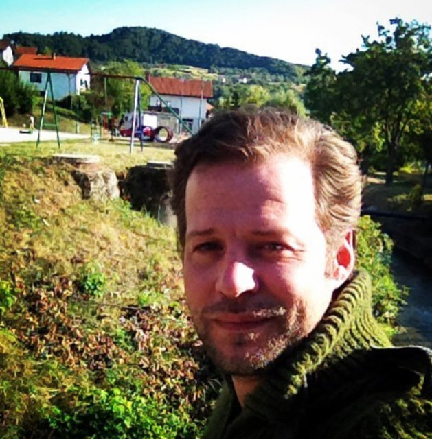 Çekimlerin tamamlanmasının ardından 38 yaşındaki Üzrek, doktor kontrolünde hızla kilo vermeye başladı.