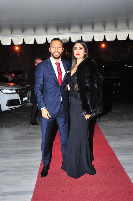 YASİN - MÜCELLA ÖZTEKİN