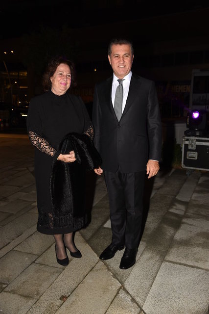 MONİK İPEKEL, MUSTAFA SARIGÜL
