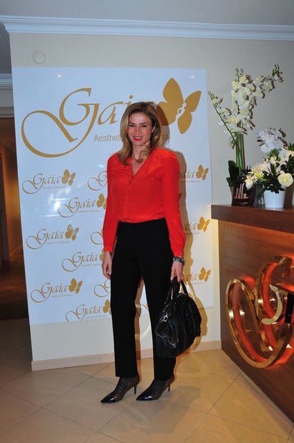 AHU ORAKÇIOĞLU