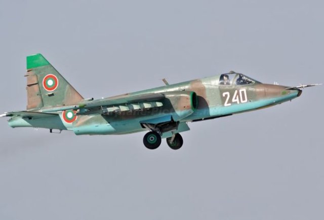 BULGARİSTAN - 32 SAVAŞ UÇAĞI - 20 X MiG-29  - 12 X Su-25 