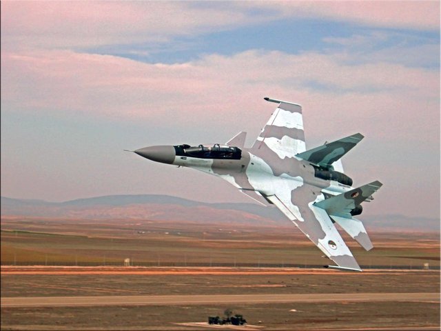 CEZAYİR - 120 SAVAŞ UÇAĞI - 13 X MiG-25  - 32 X MiG-29  - 23 X Su-24  - 52 X Su-30   - SİPARİŞİ VERİLEN: 6 X Su-30
