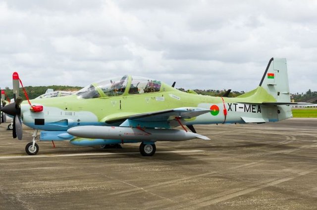 BURKİNA FASO - 3 SAVAŞ UÇAĞI - 3 X EMB-314