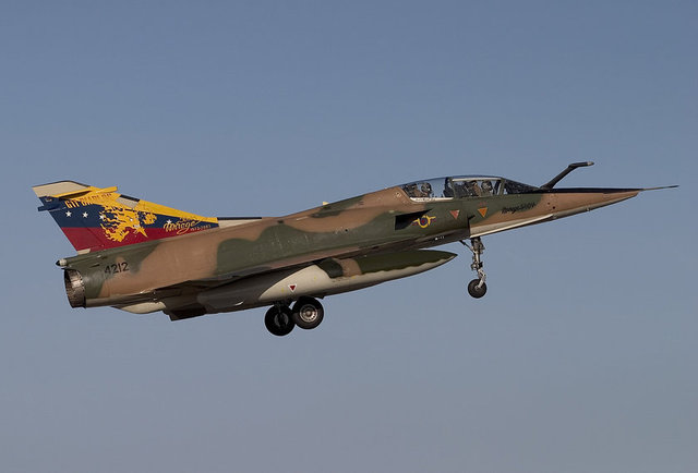 VENEZUELA - 39 SAVAŞ UÇAĞI - 16 X F-16A  - 23 X Su-30 