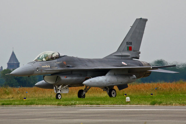 PORTEKİZ - 24 SAVAŞ UÇAĞI - 24 X F-16A  -  