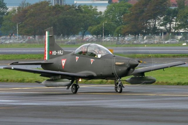 MEKSİKA - 36 SAVAŞ UÇAĞI - 2 X F-5E  - 34 X PC-7 