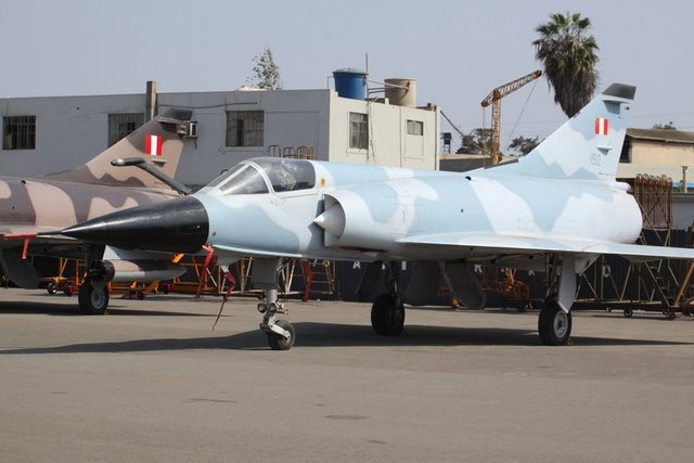 PERU - 70 SAVAŞ UÇAĞI - 24 X A-37  - 19 X MiG-29  - 9 X Mirage 2000P  - 18 X Su-25 