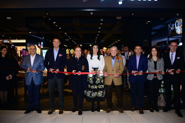 CAN DİNÇER, HAKAN BULGURLU, CAROLINE KOÇ, SONGÜL ÖZSAN, RAHMİ KOÇ, FATİH KEMAL EBİÇLİOĞLU, ZEYNEP ÖZBİL, ERHAN AKDOĞAN