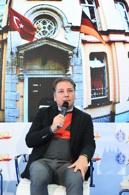 ATIL KUTOĞLU