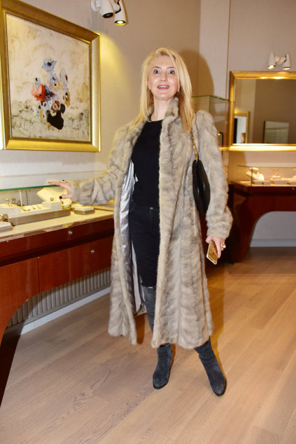ARZU ÖZAL