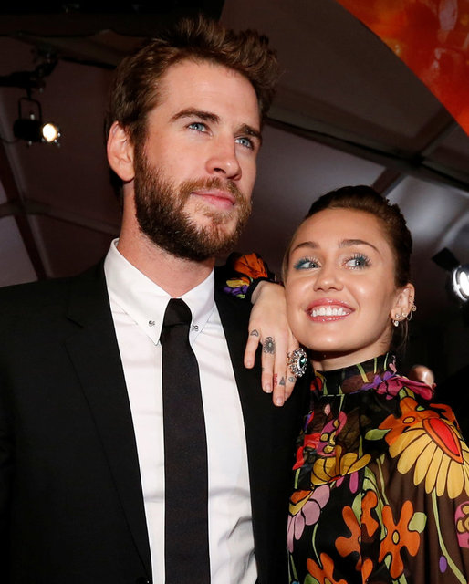 HT Magazin'de yer alan habere göre, tatil için Avustralya'ya giden Miley Cyrus ve nişanlısı Liam Hemsworth, Liam'ın kendisi gibi aktör olan abisinin 4.2 milyon dolarlık evinde kalıyor. -  
