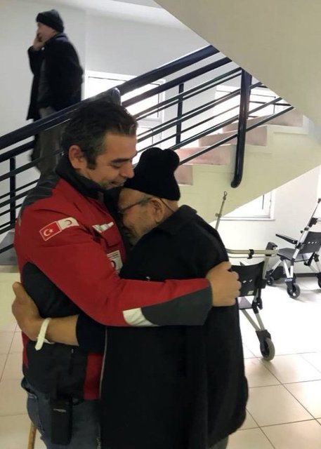 Ali Meşe de kendisine yardım edenlere teşekkür edip, yoğun ilgiden çok memnun olduğunu söyledi.