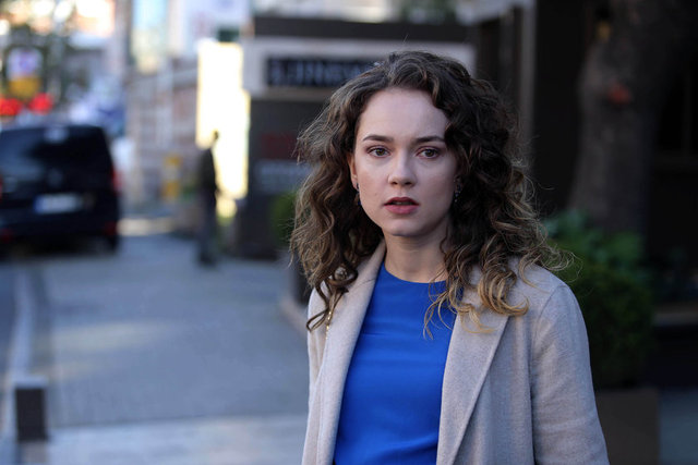 Yuvamdaki Düşman 1. Bölüm Fotoğrafları