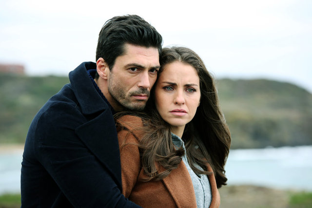 Yuvamdaki Düşman 1. Bölüm Fotoğrafları