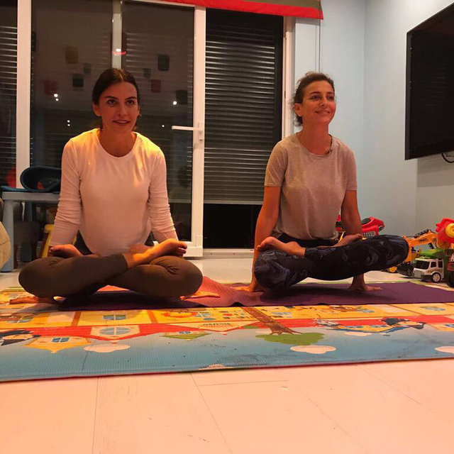 BEYZA UYANOĞLU, NESLİŞAH ALKOÇLAR DÜZYATAN