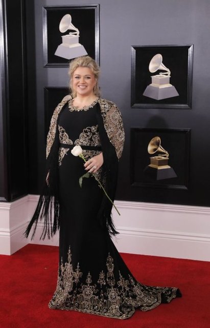 KELLY CLARKSON
