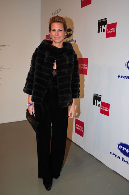 TANSA EKŞİOĞLU
