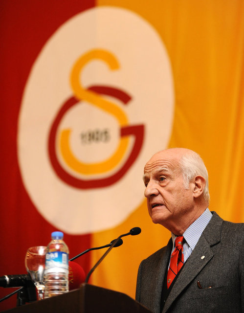 İNAN KIRAÇ