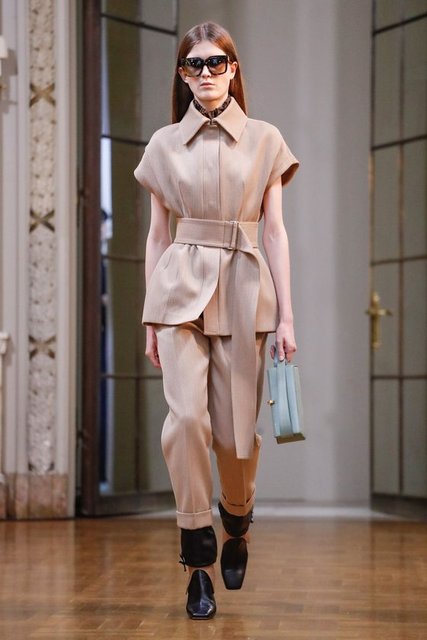 VICTORIA BECKHAM DEFİLESİ