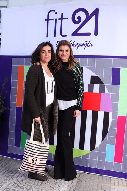 AYFER TOPRAK, ECE VAHAPOĞLU