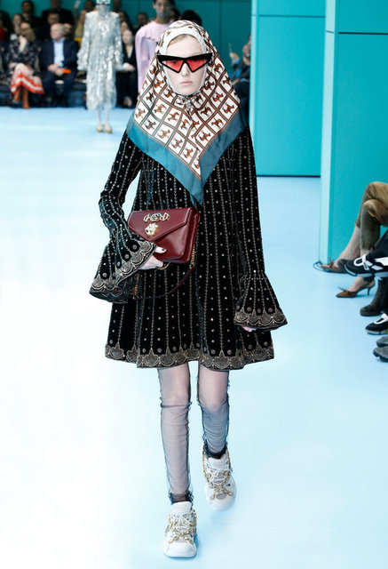 GUCCI DEFİLESİ
