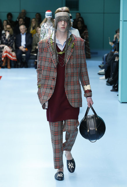 GUCCI DEFİLESİ