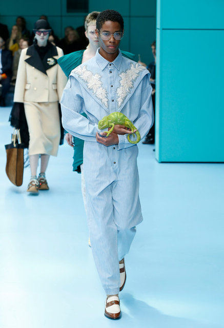 GUCCI DEFİLESİ