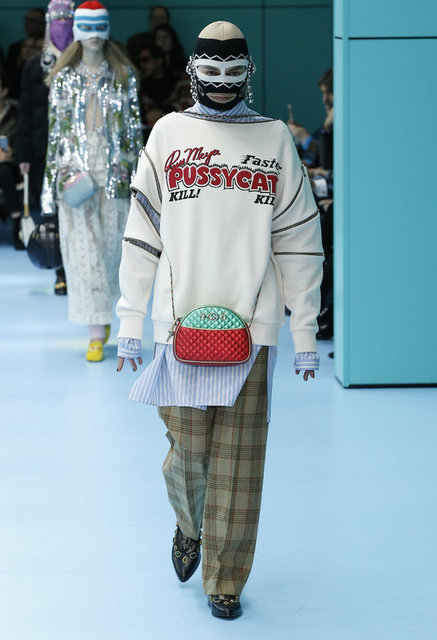 GUCCI DEFİLESİ