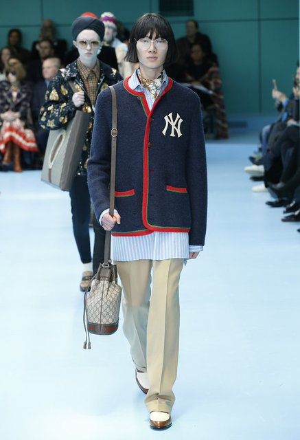 GUCCI DEFİLESİ