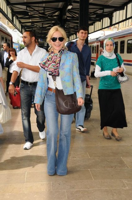 DERYA KARAGÜLLE