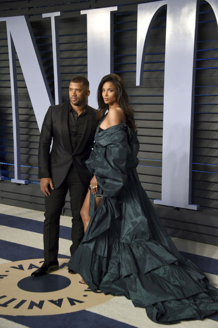 RUSSEL WILSON, CIARA 