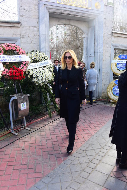 AYLİN TAHİNCİOĞLU