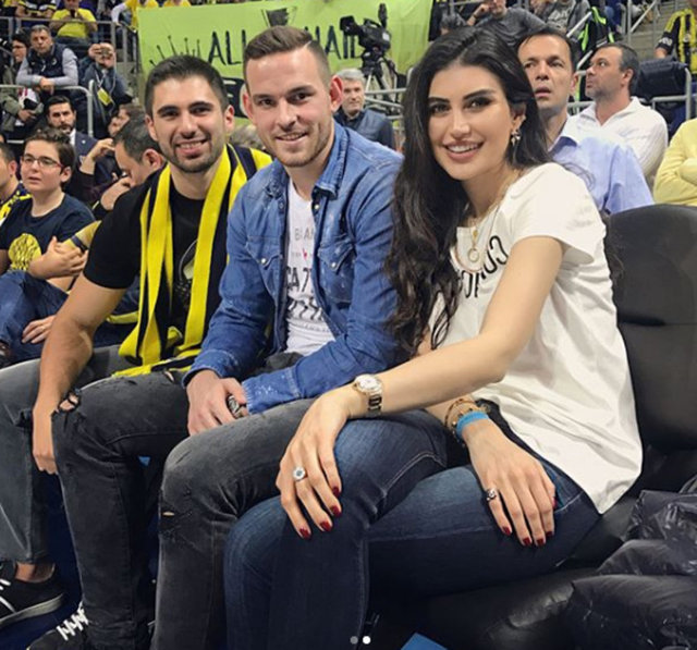 CAN FIRAT, VINCENT JANSSEN, İDİL FIRAT
