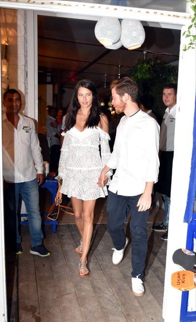 ADRIANA LIMA - METİN HARA
